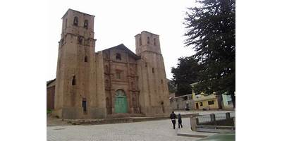 TRES CRUCES