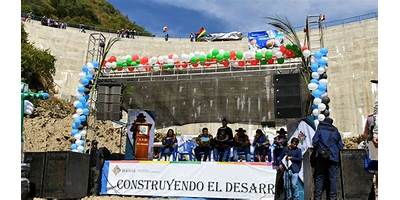 LA REVUELTA